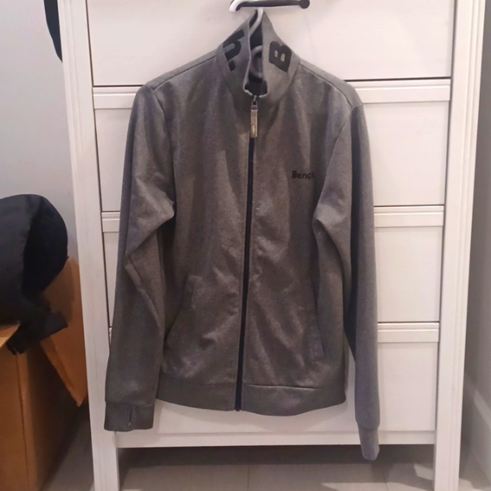 Mens bench medium Grey zip up